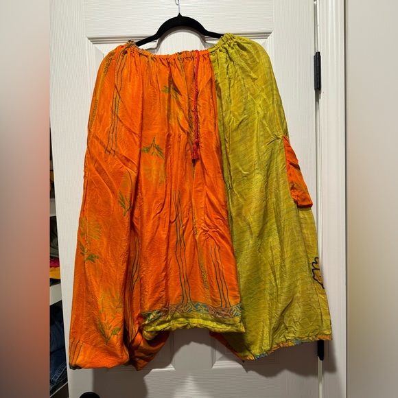 Kantha Bae Duality Silk Culottes - Picture 6 of 6